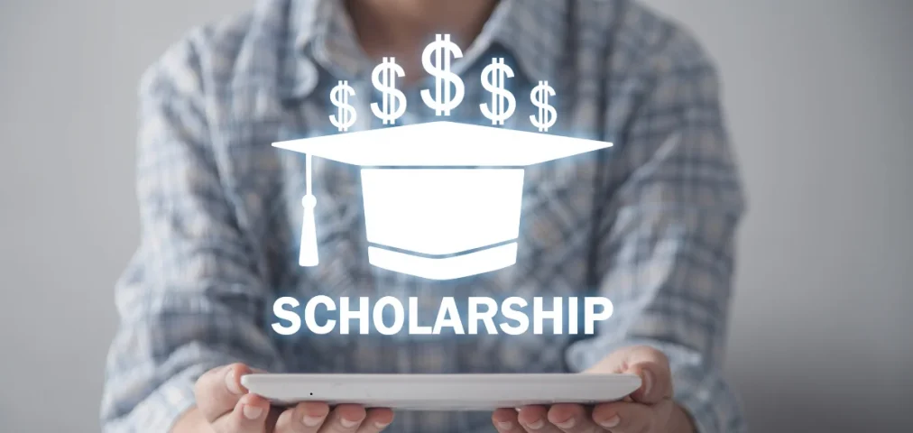 How to Get a 100% Scholarship to Study Abroad for Ahmedabad Students